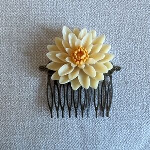 Pastel Orange / Yellow Flower | Decorative Hair Comb